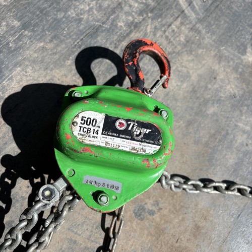 Tiger 500kg chain hoist - hoist, used