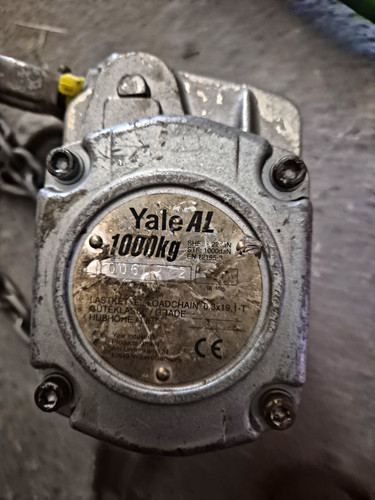 Yale mobile lever chain - al,